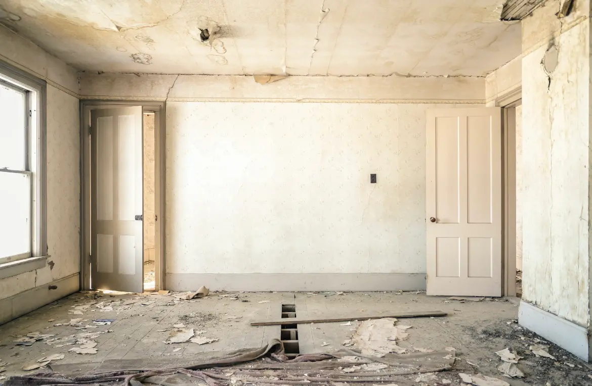 Waste disposal crew managing a cleanout project in Crescent City